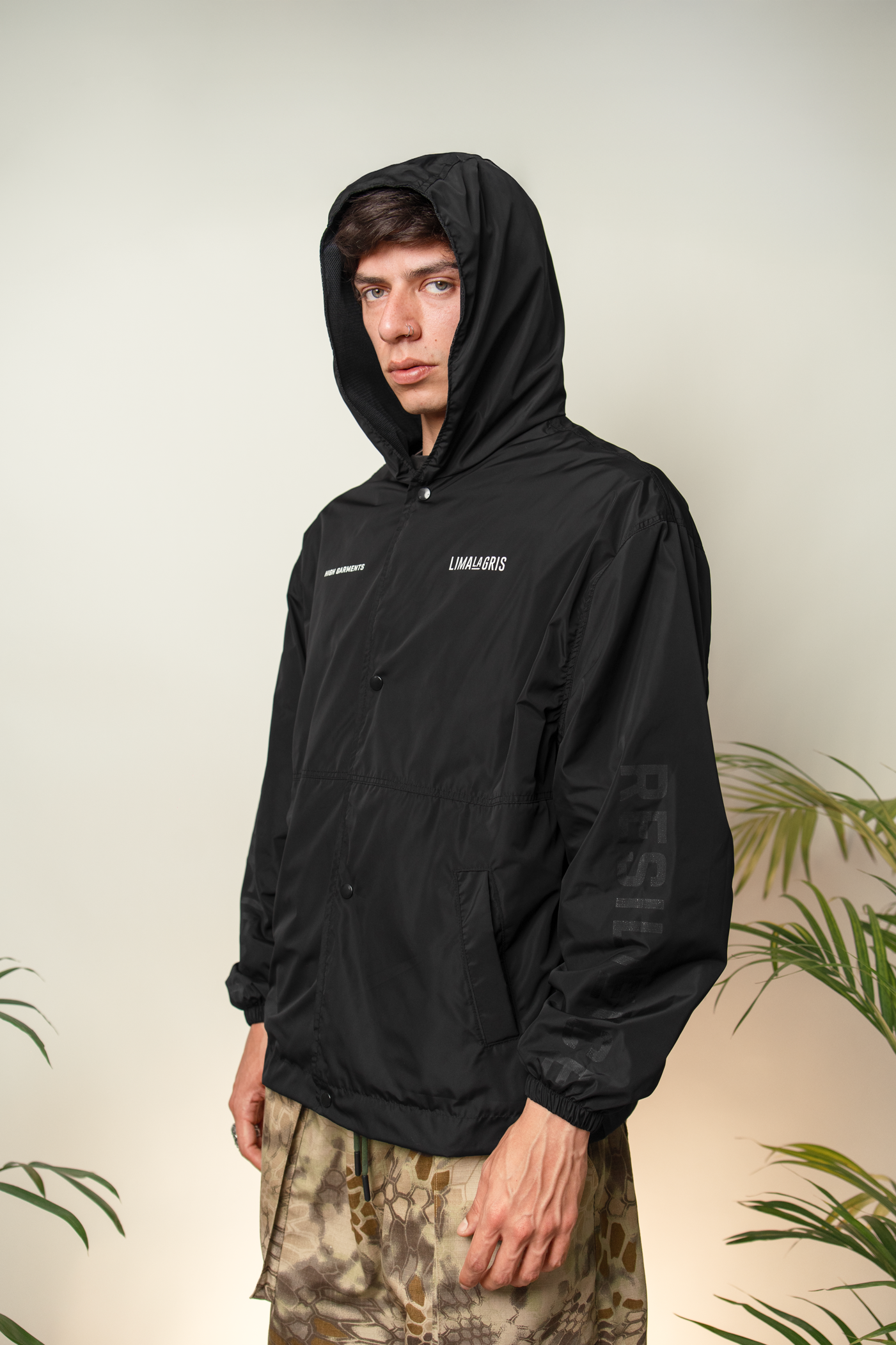 WINDBRAKER BLACK