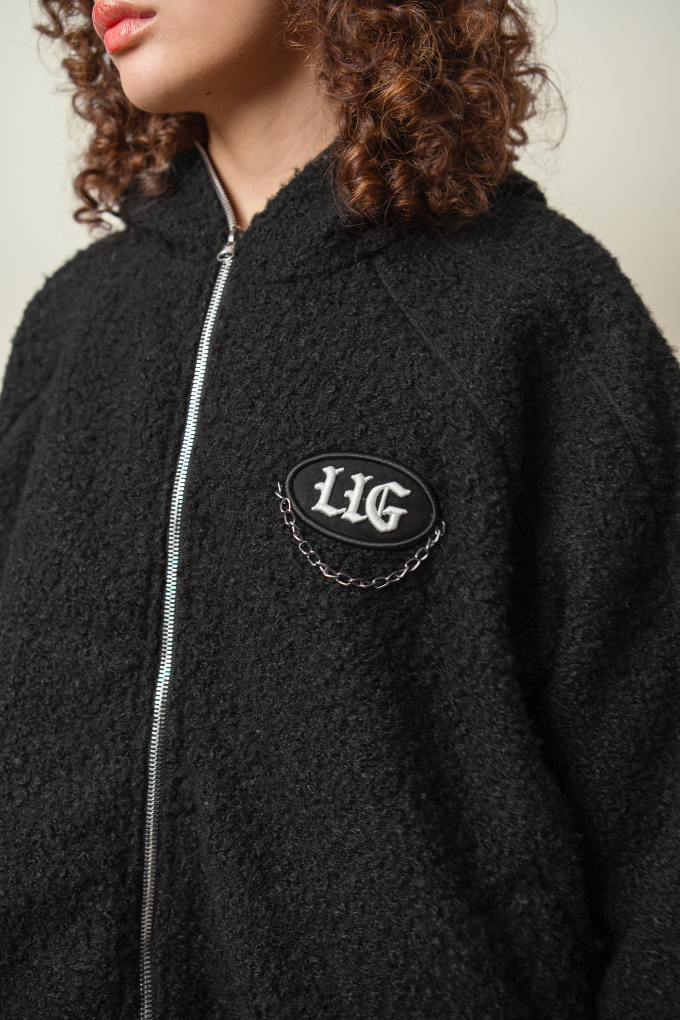 HOODIE CARNERO - BLACK