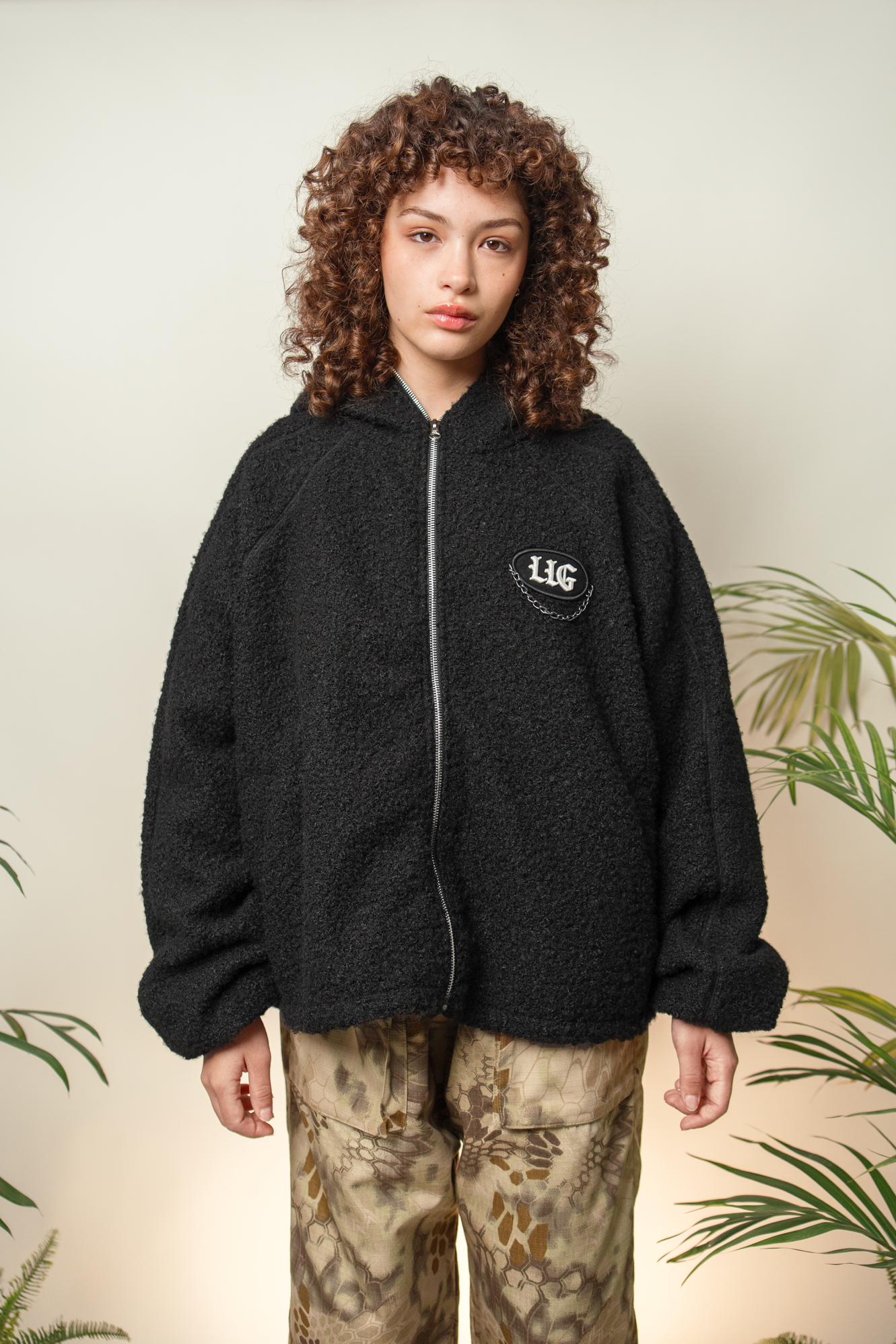 HOODIE CARNERO - BLACK