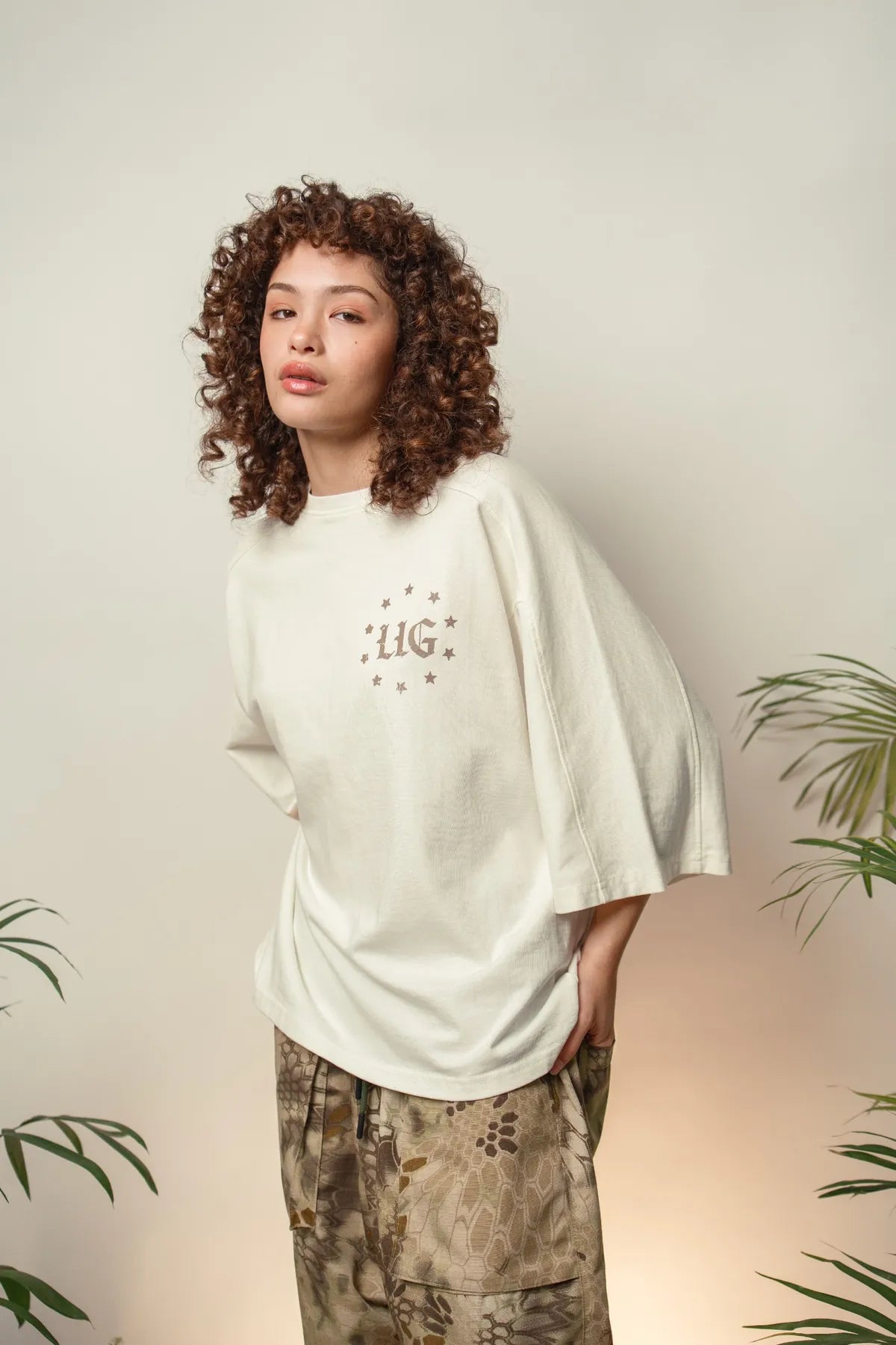 THE JUNGLE - PEARL TEE