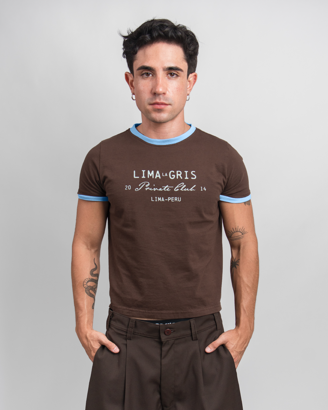 BABY TEE 'PRIVATE CLUB' BROWN