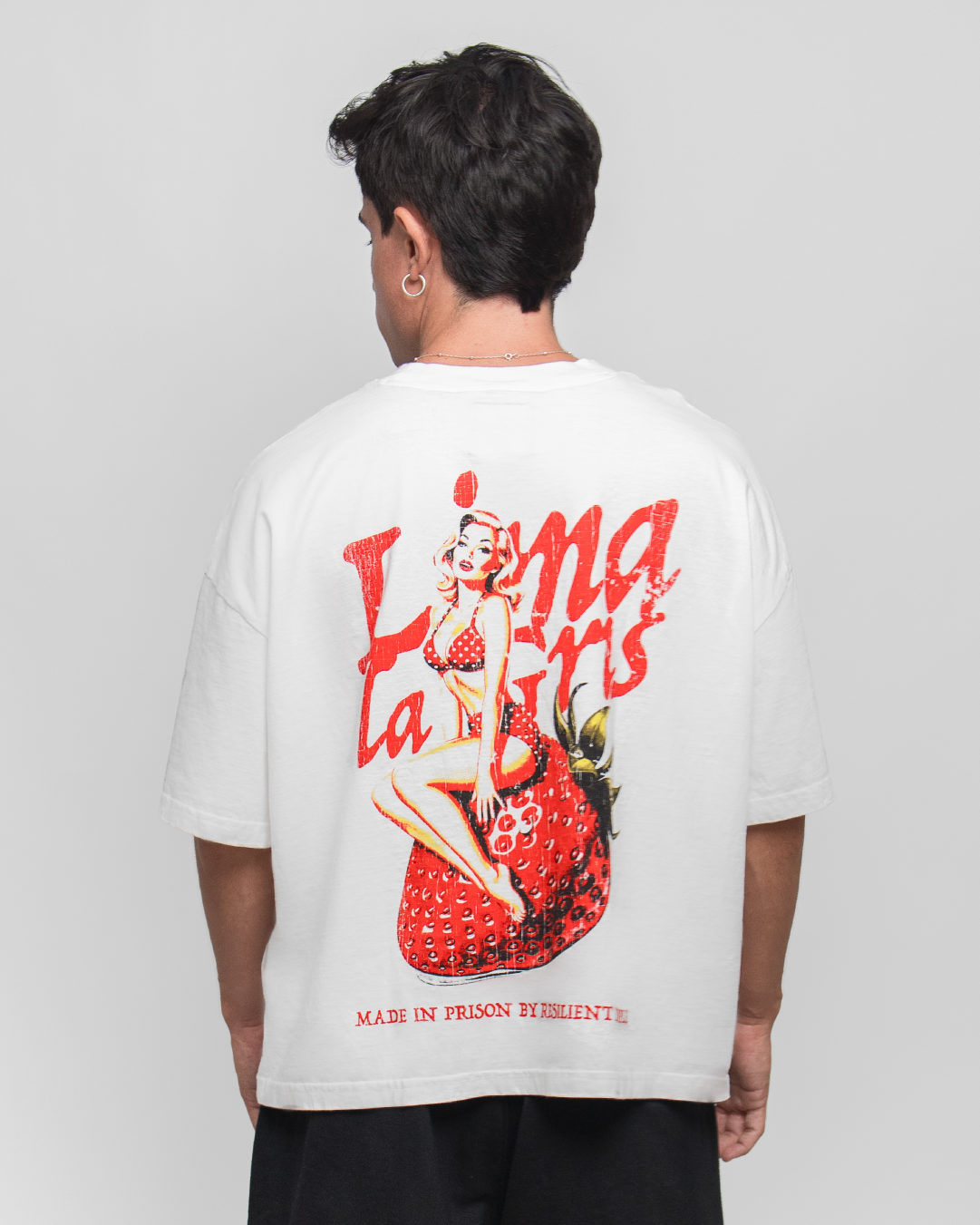 BOXY TEE 'STRAWBERRY WOMAN'