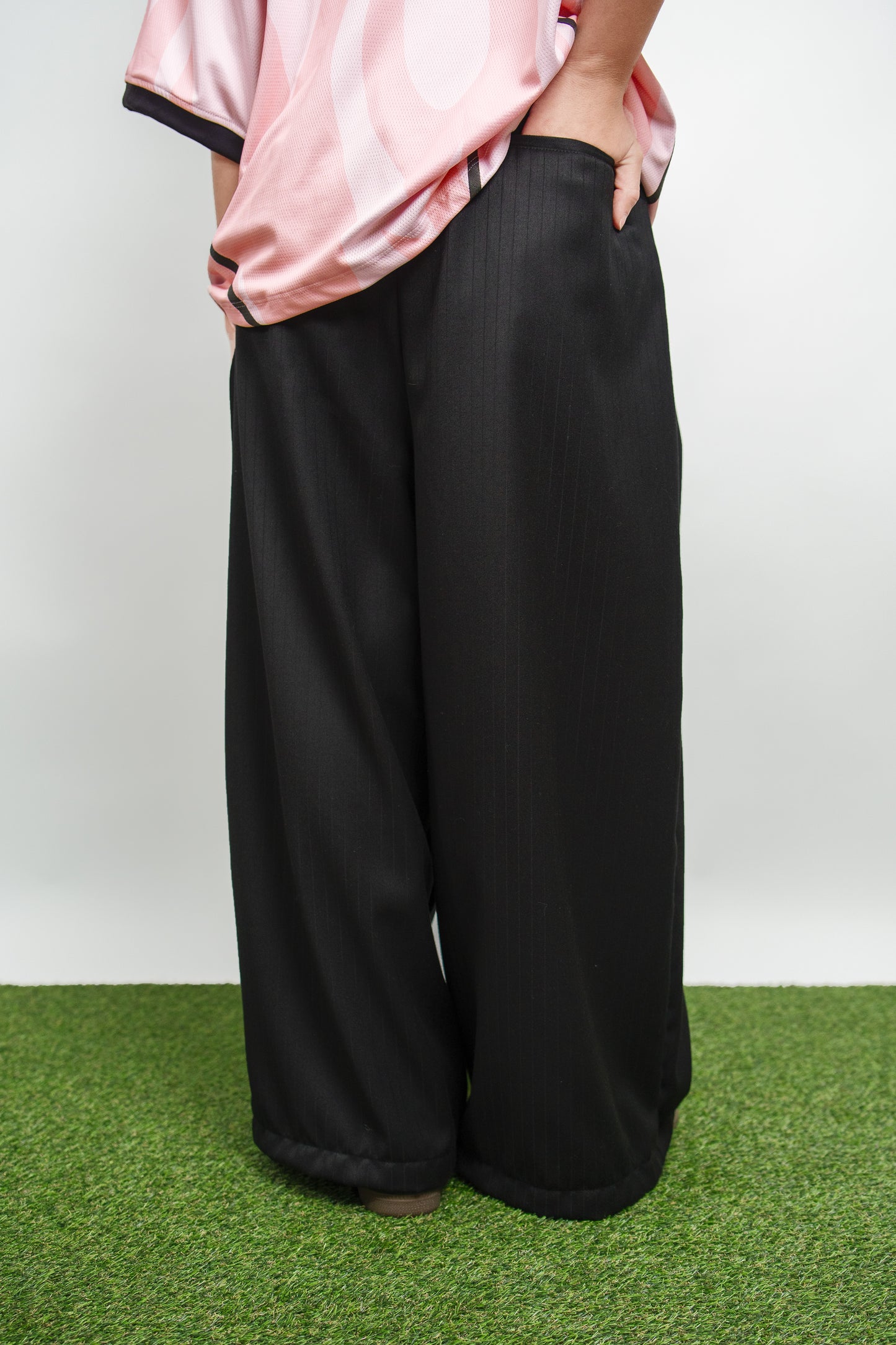 SUPERBAGGY TAILORED BLACK PANT