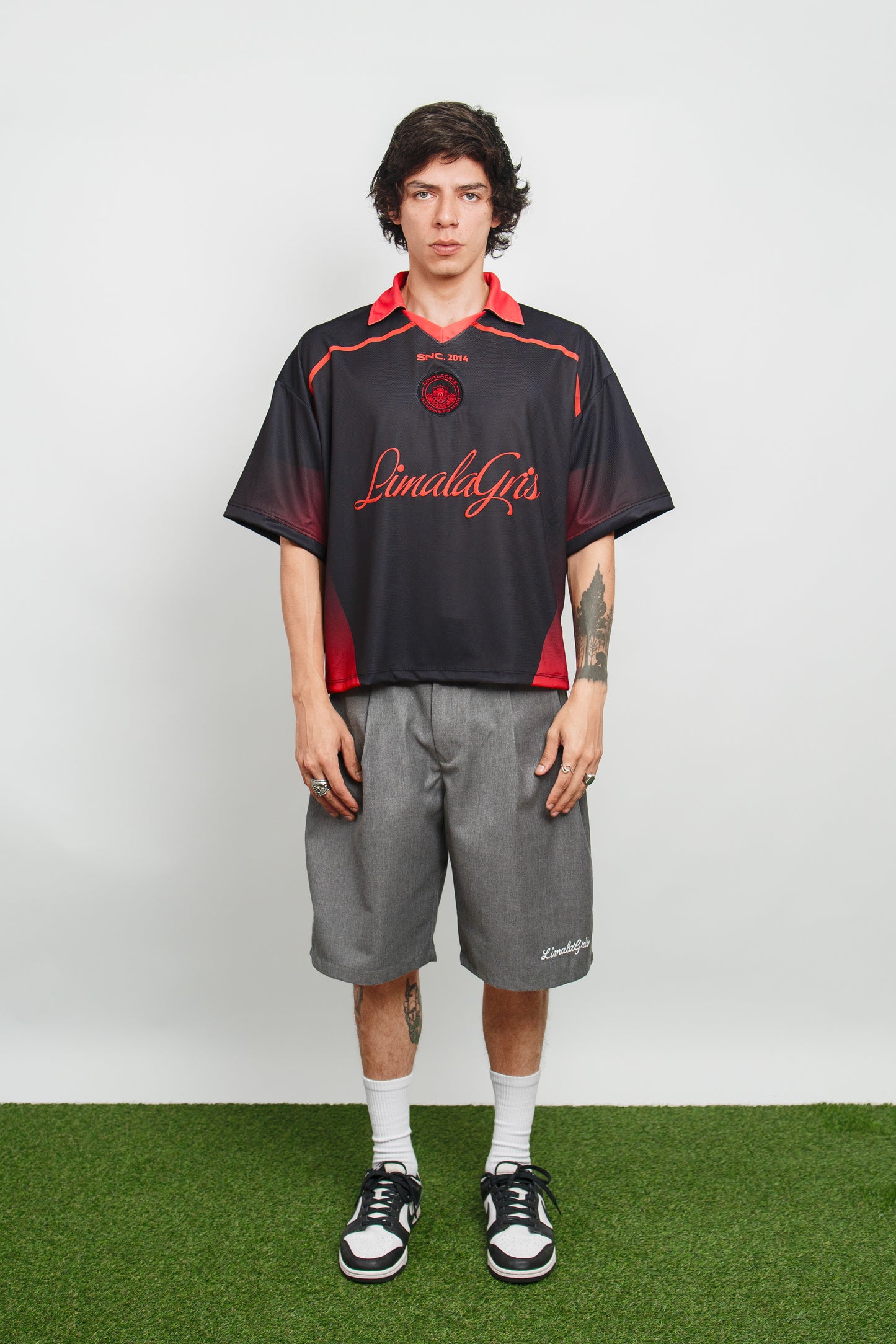 SOCCER T SHIRT BLACK RED