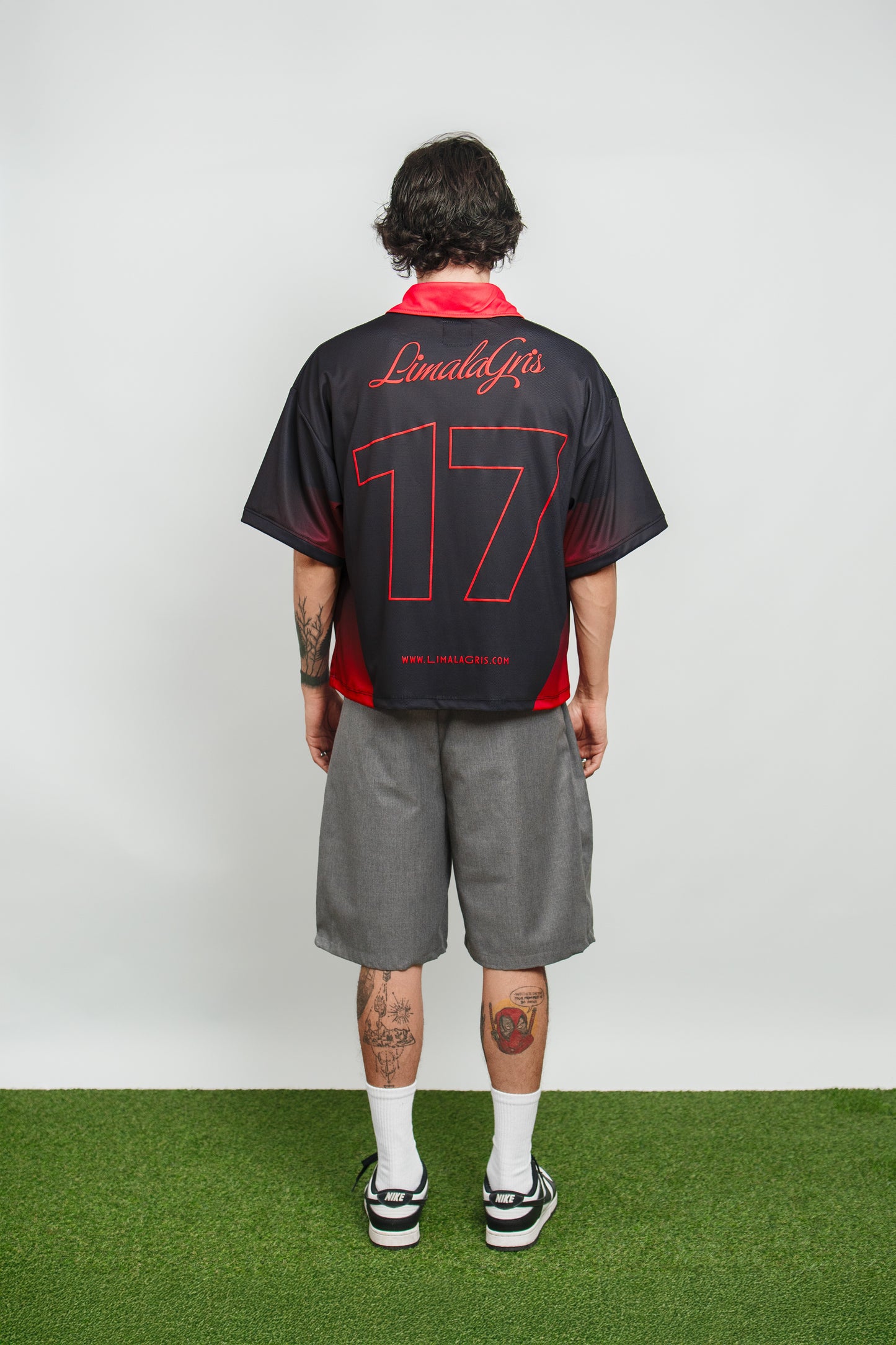 SOCCER T SHIRT BLACK RED