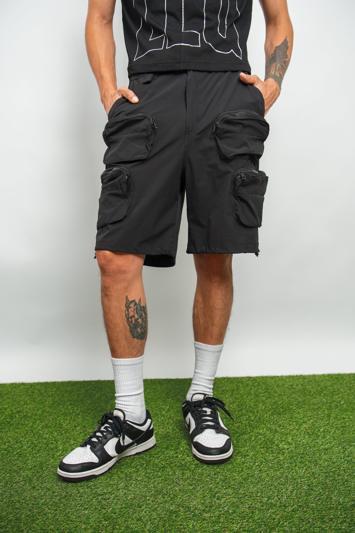 SHORT CARGO BLACK