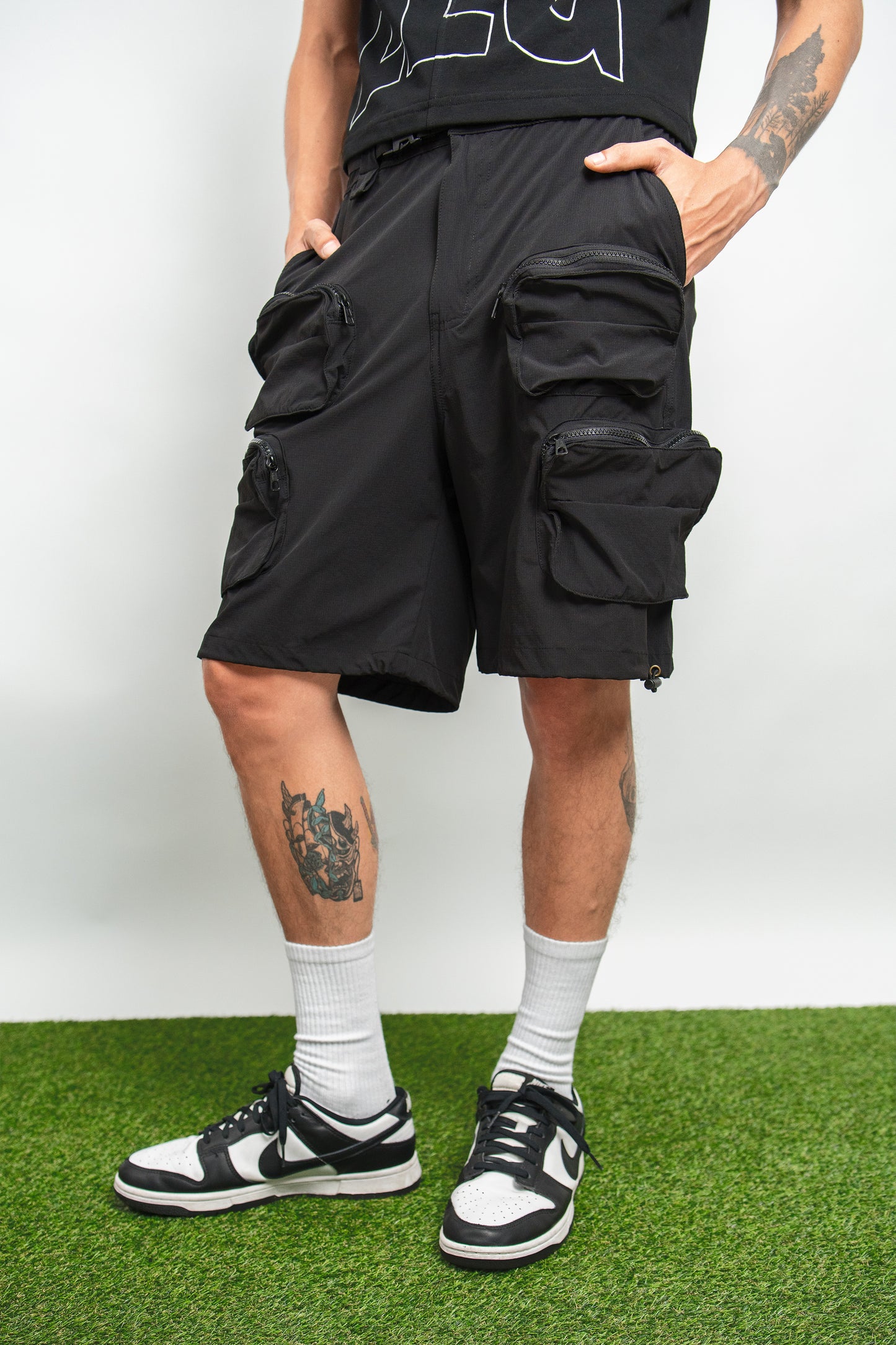 SHORT CARGO BLACK